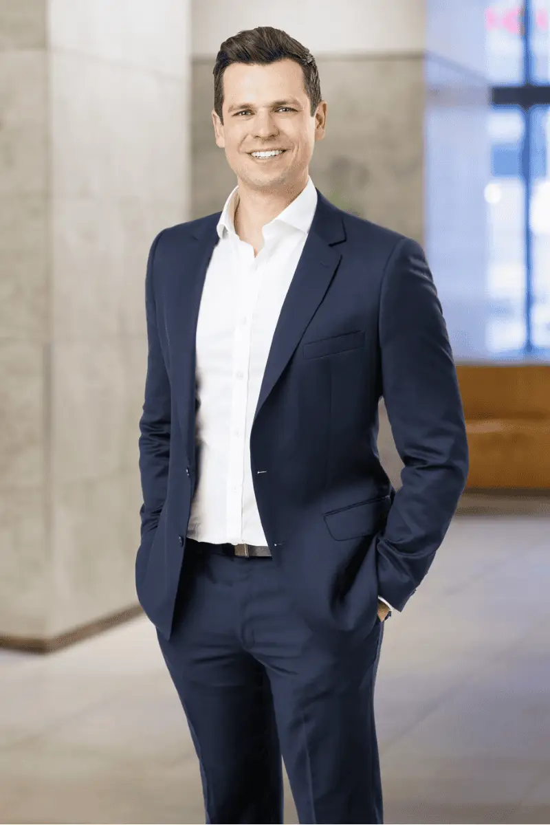 Talent Corp Speaker - Simon Kuestenmacher